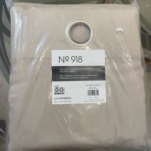 NIP room divider panel